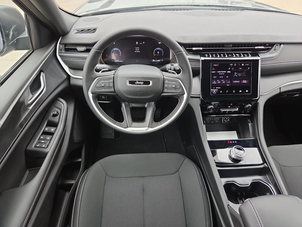Thumbnail: 2026 Jeep Grand Cherokee L - 10