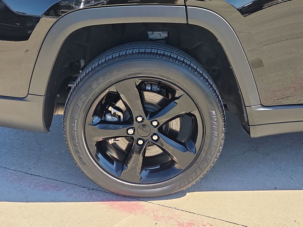 Thumbnail: 2024 Jeep Grand Cherokee L - 8