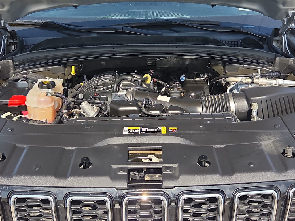 Thumbnail: 2022 Jeep Grand Cherokee L - 9