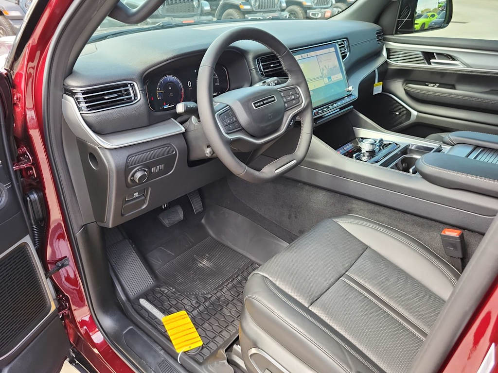 Thumbnail: 2026 Jeep Grand Wagoneer - 2