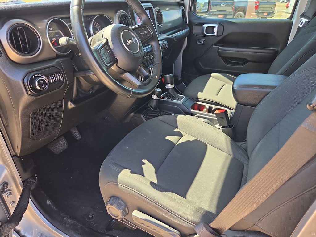 Thumbnail: 2020 Jeep Gladiator - 11