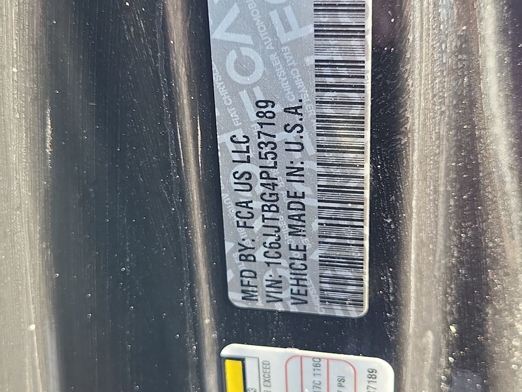 Thumbnail: 2023 Jeep Gladiator - 19