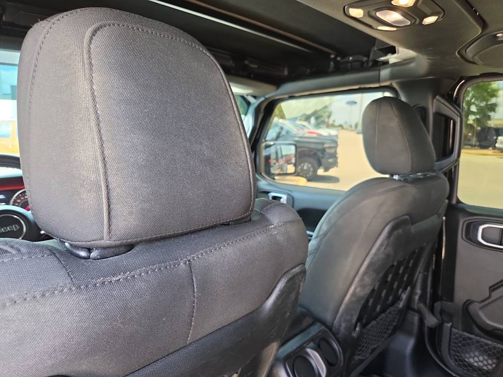 Thumbnail: 2020 Jeep Gladiator - 26