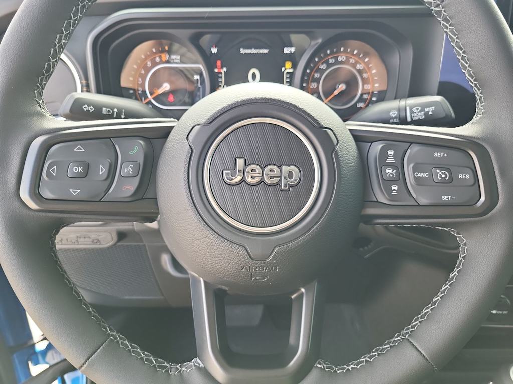 Thumbnail: 2026 Jeep Gladiator - 28