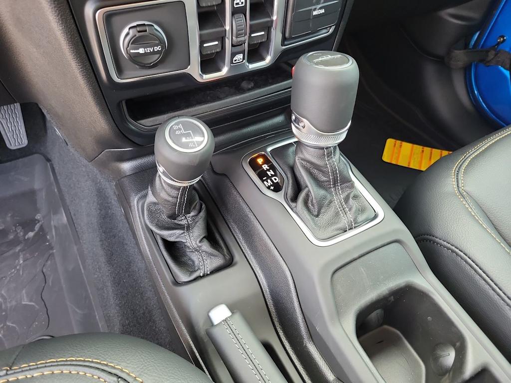 Thumbnail: 2026 Jeep Gladiator - 14