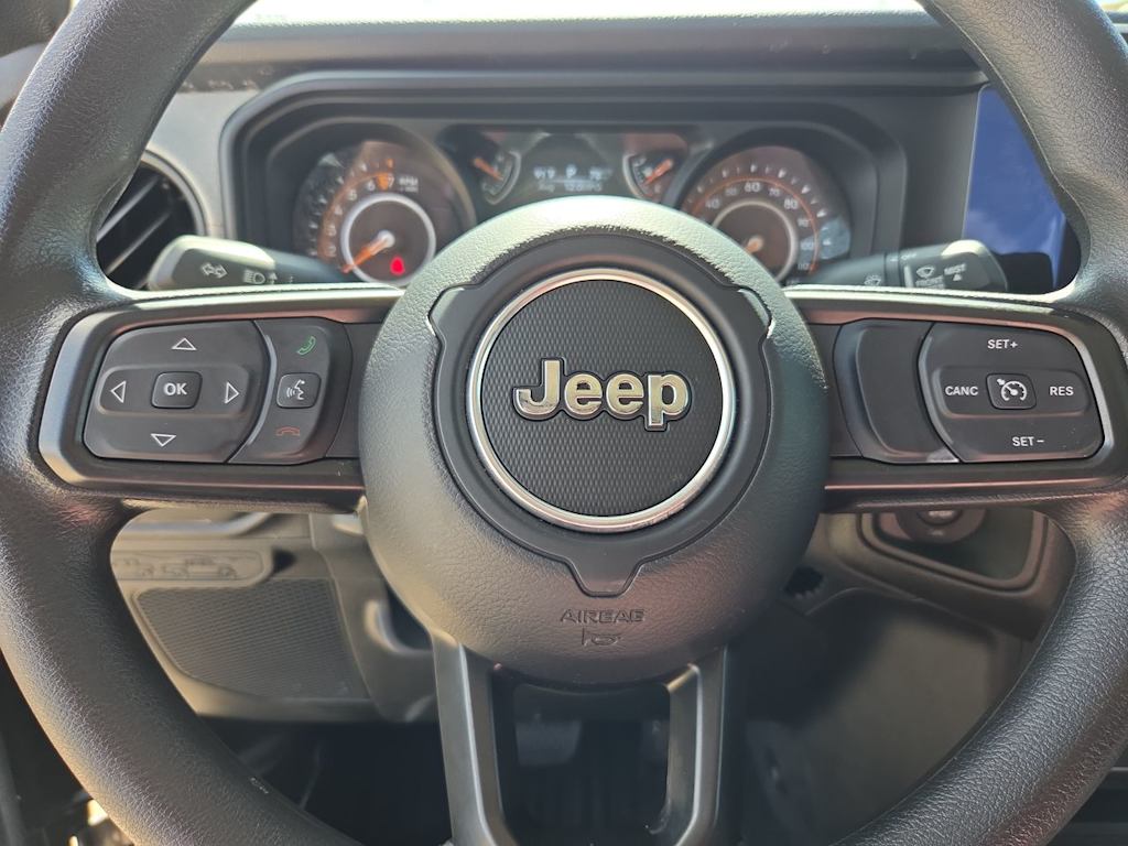 Thumbnail: 2025 Jeep Gladiator - 28