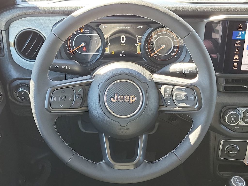 Thumbnail: 2026 Jeep Gladiator - 14