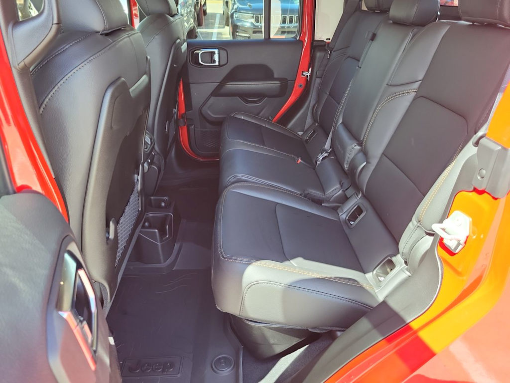 Thumbnail: 2025 Jeep Gladiator - 28