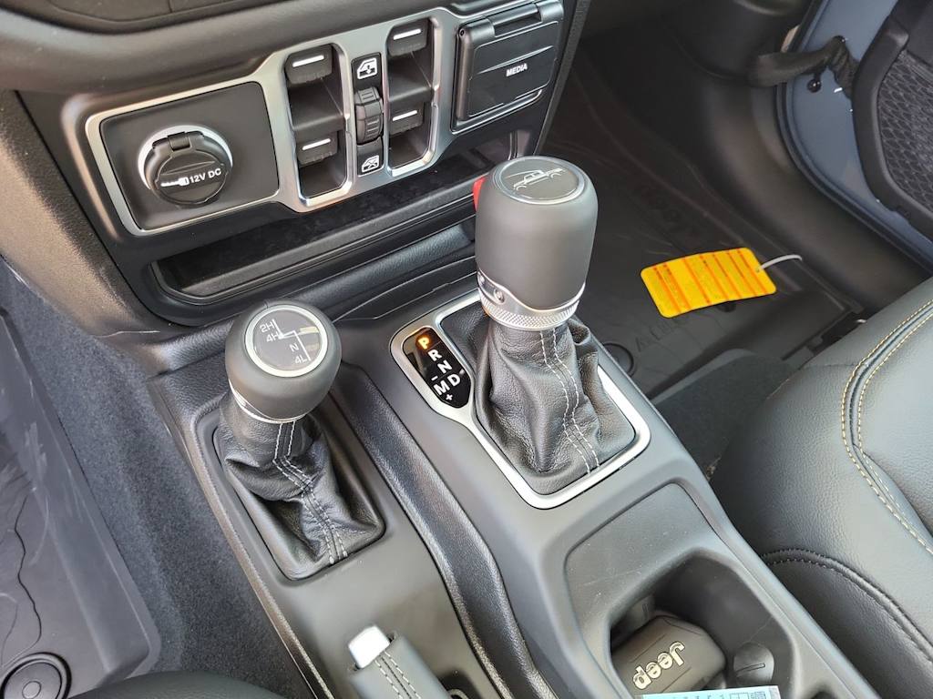 Thumbnail: 2026 Jeep Gladiator - 14
