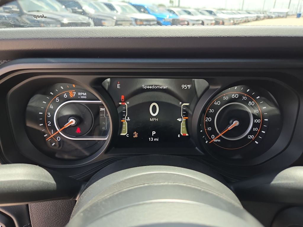 Thumbnail: 2026 Jeep Gladiator - 14