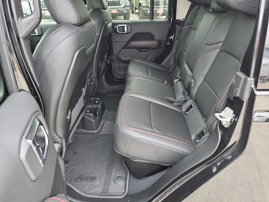 Thumbnail: 2026 Jeep Gladiator - 28