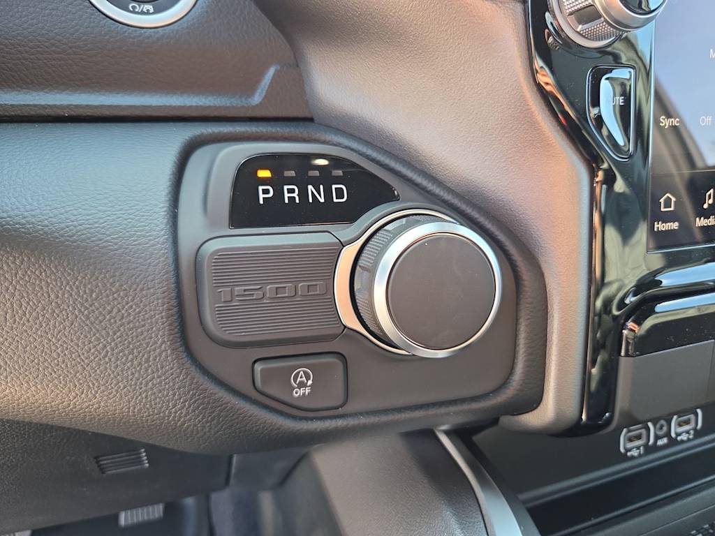 Thumbnail: 2026 RAM 1500 - 28