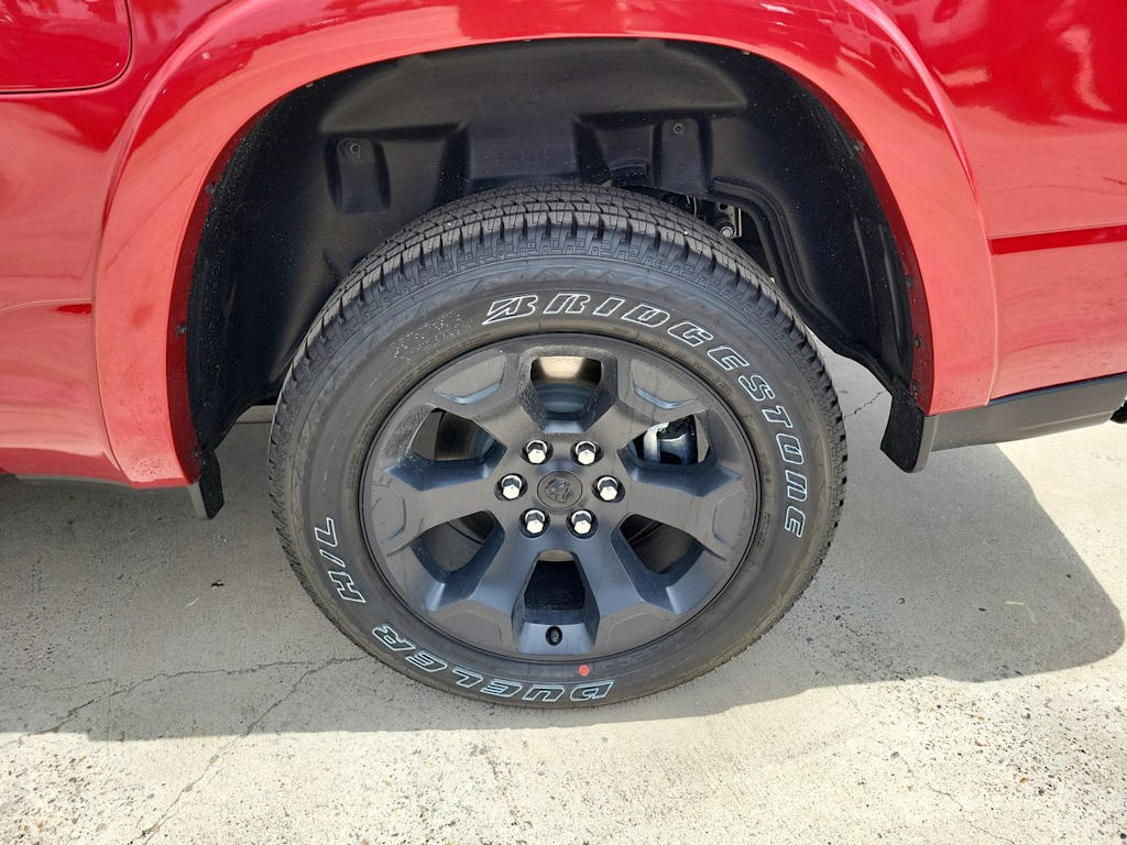 Thumbnail: 2026 RAM 1500 - 8