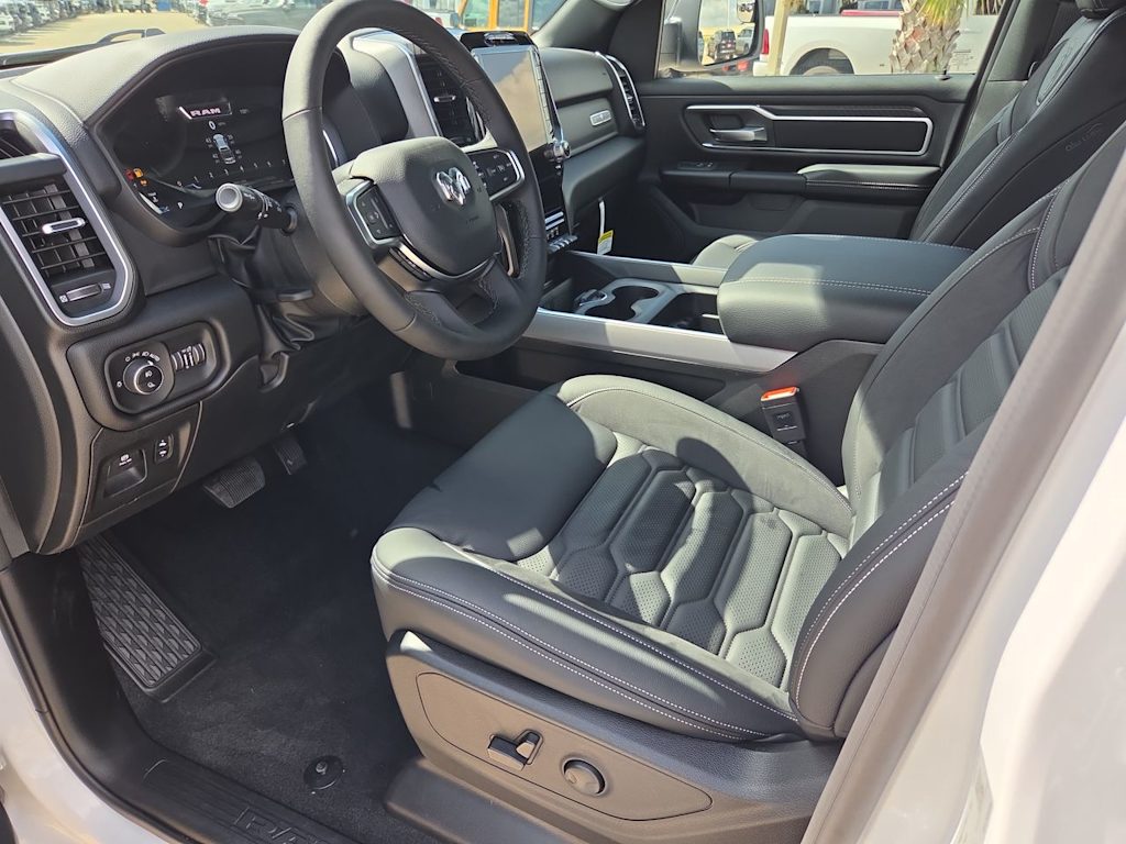 Thumbnail: 2026 RAM 1500 - 11