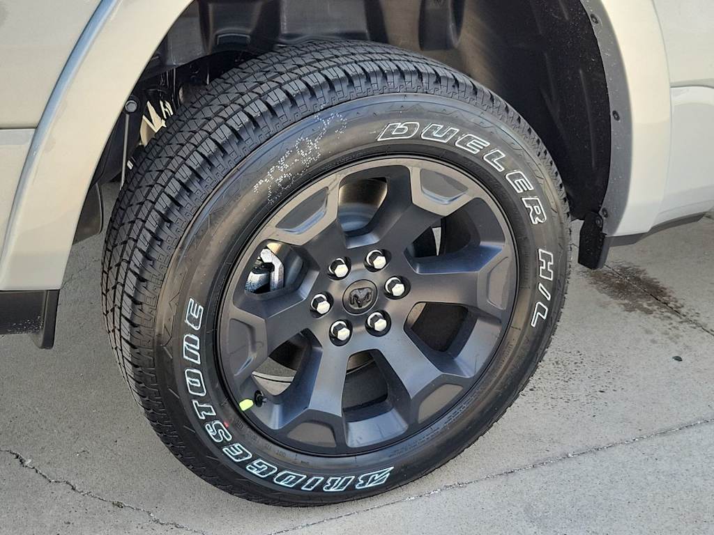Thumbnail: 2026 RAM 1500 - 8