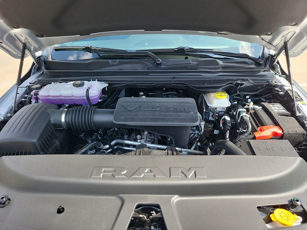 Thumbnail: 2026 RAM 1500 - 9