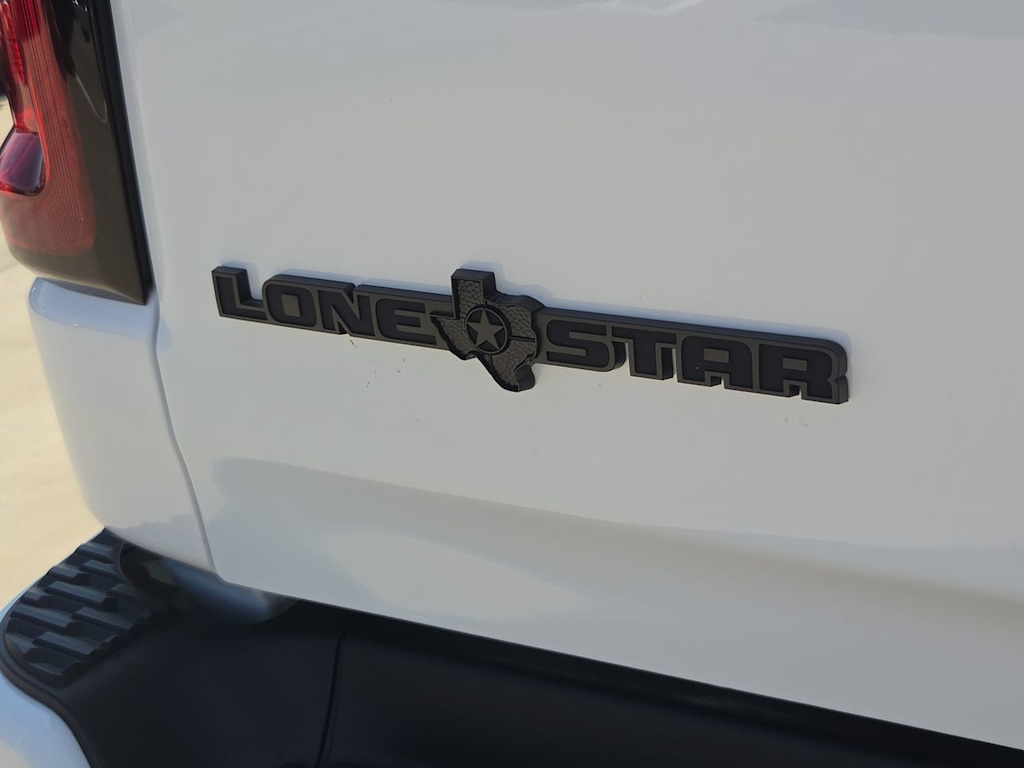 Thumbnail: 2026 RAM 1500 - 7