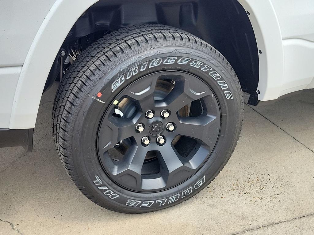 Thumbnail: 2026 RAM 1500 - 8