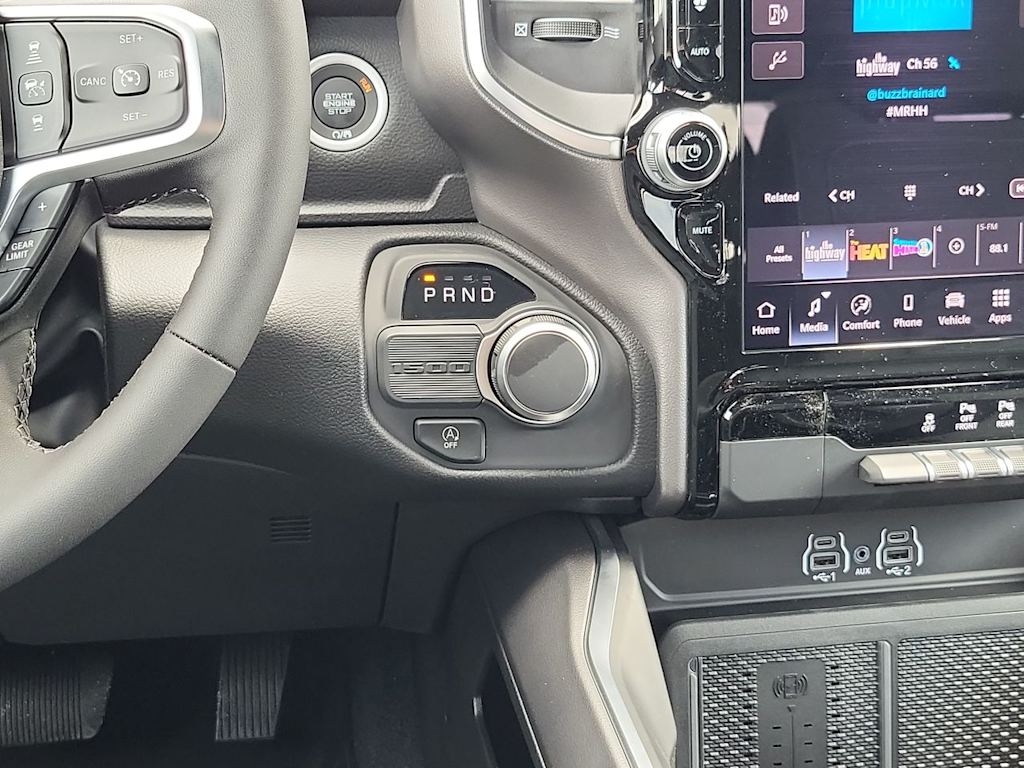 Thumbnail: 2026 RAM 1500 - 15
