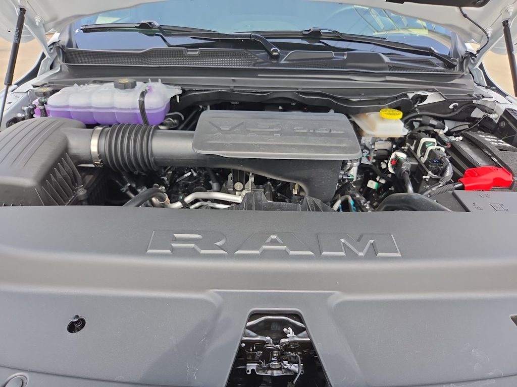 Thumbnail: 2026 RAM 1500 - 8