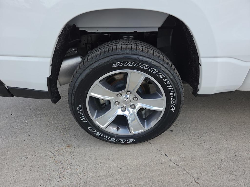 Thumbnail: 2026 RAM 1500 - 7
