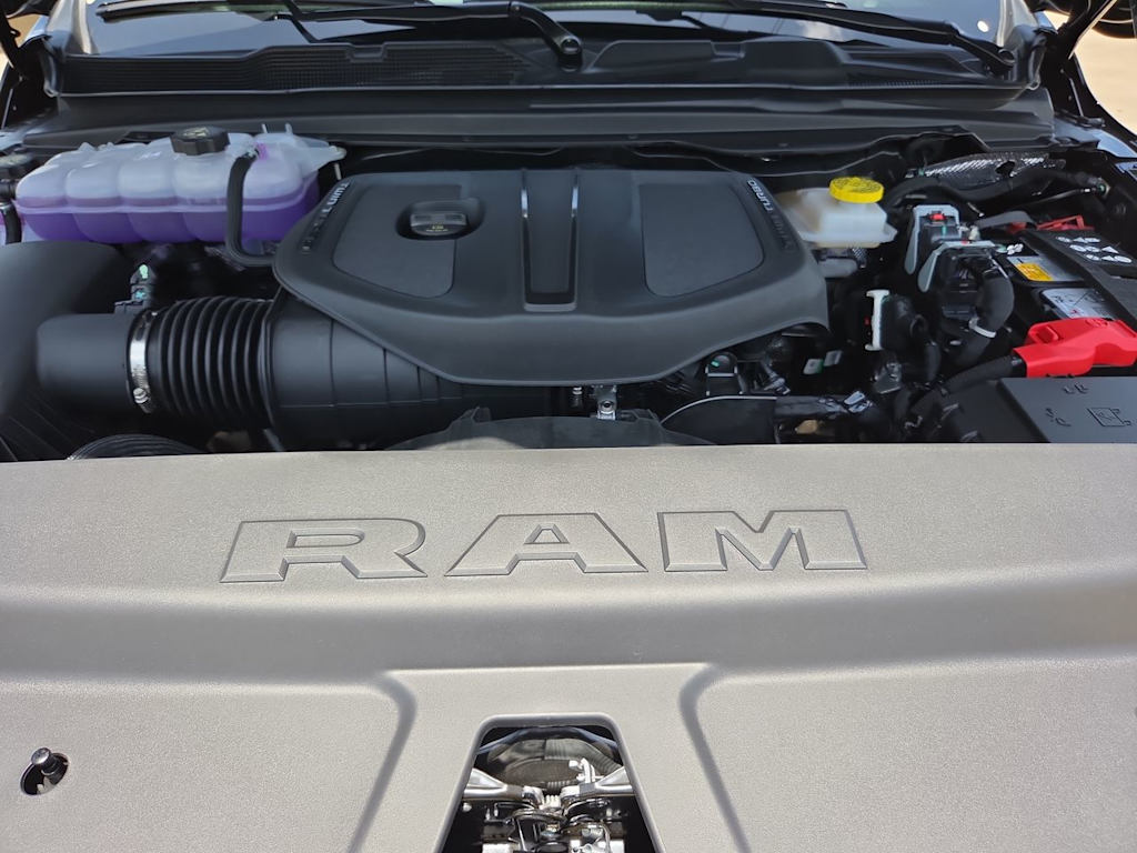 Thumbnail: 2026 RAM 1500 - 8