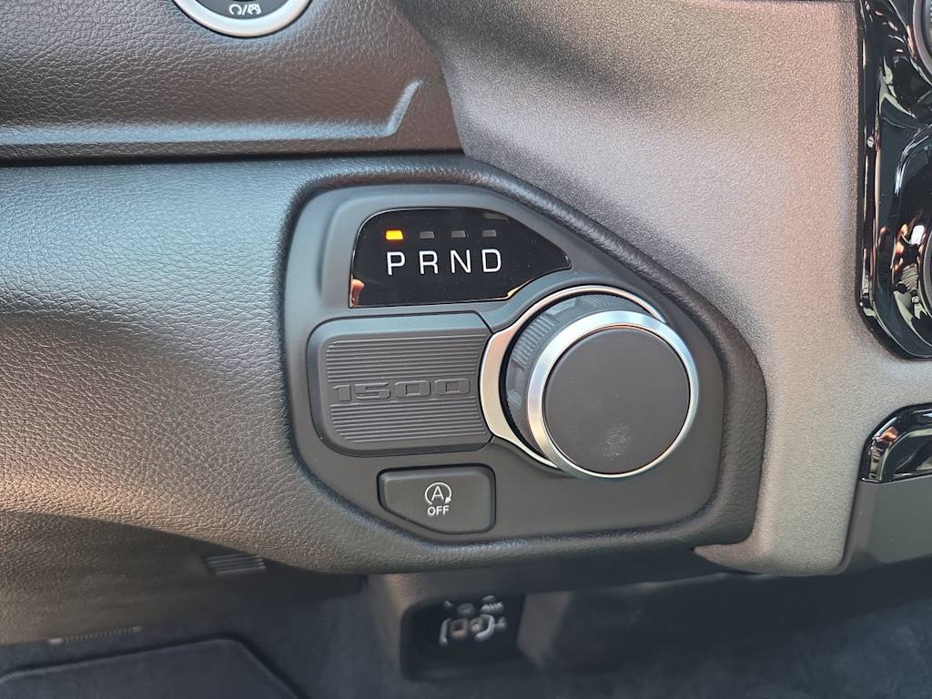 Thumbnail: 2026 RAM 1500 - 13