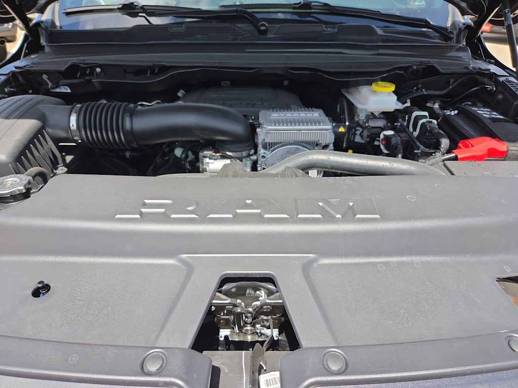 Thumbnail: 2026 RAM 1500 - 8