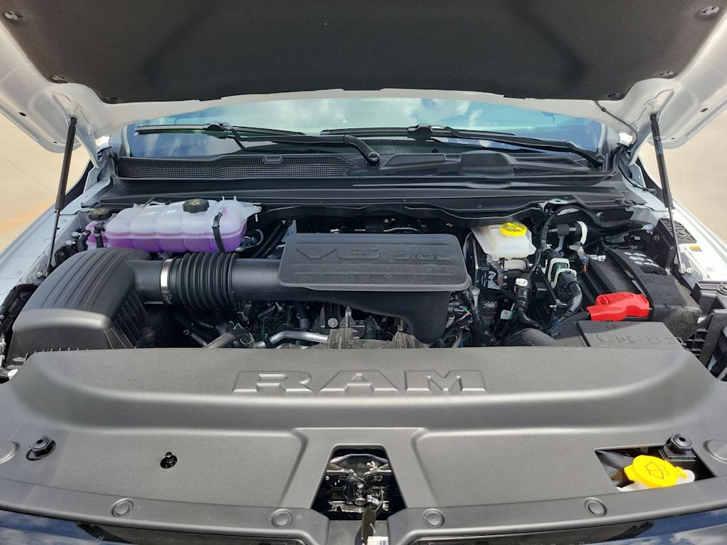 Thumbnail: 2026 RAM 1500 - 9