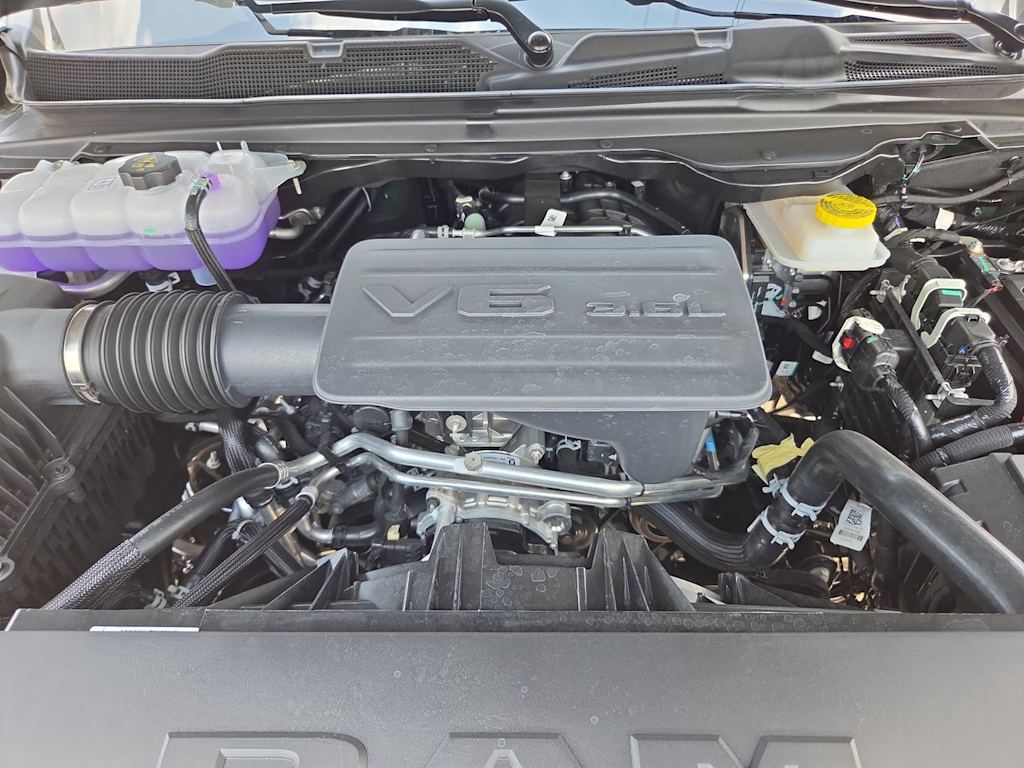 Thumbnail: 2026 RAM 1500 - 9
