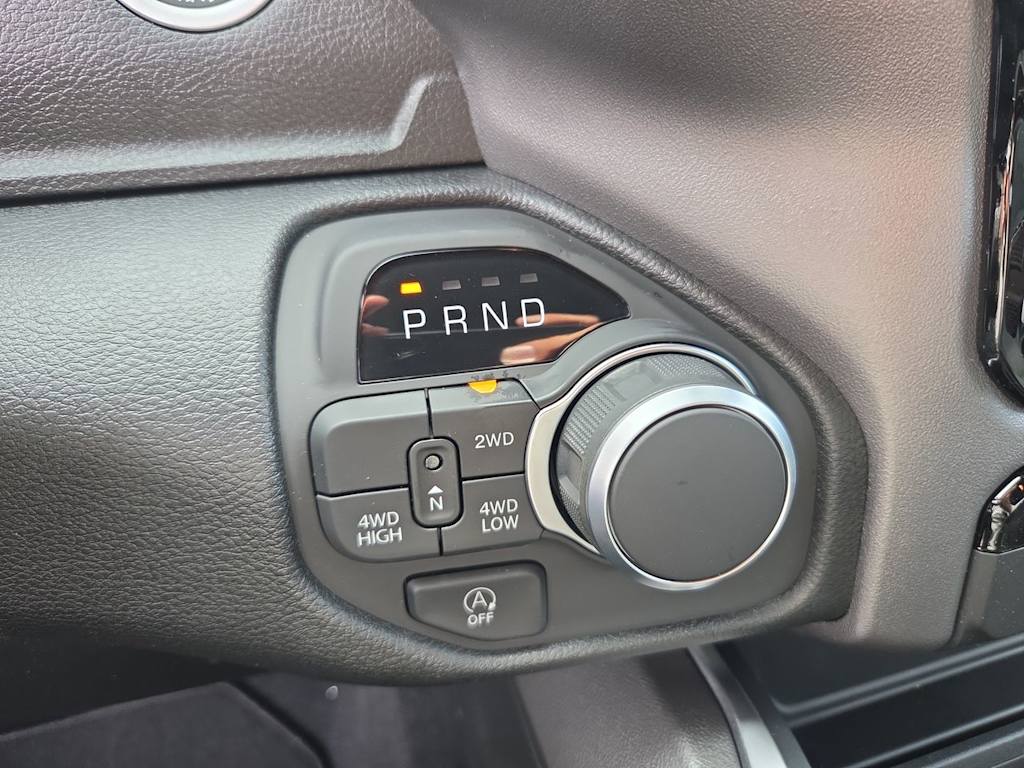Thumbnail: 2026 RAM 1500 - 14