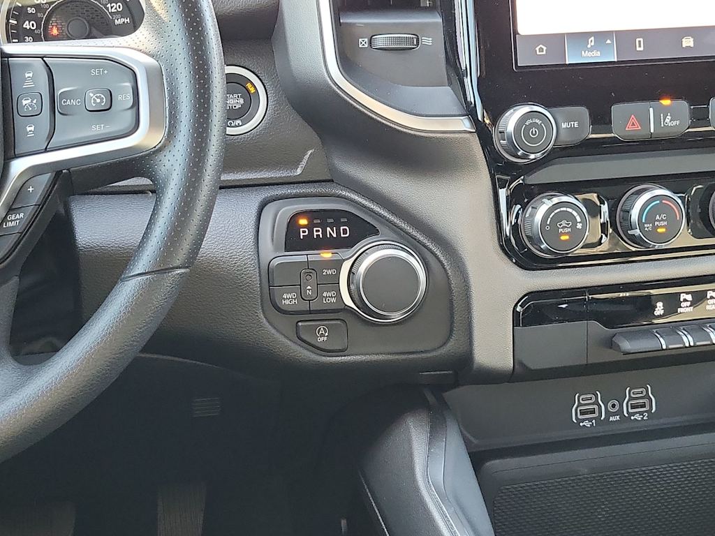 Thumbnail: 2025 RAM 1500 - 29