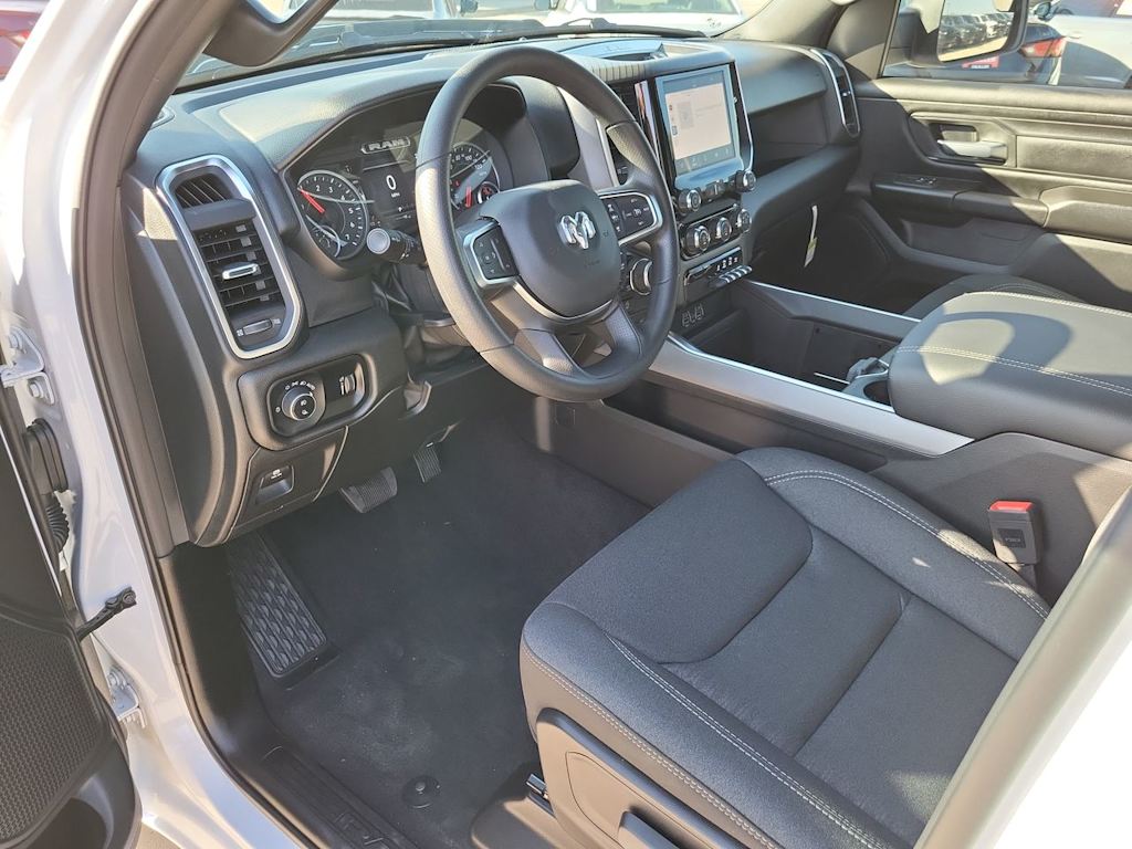 Thumbnail: 2025 RAM 1500 - 2