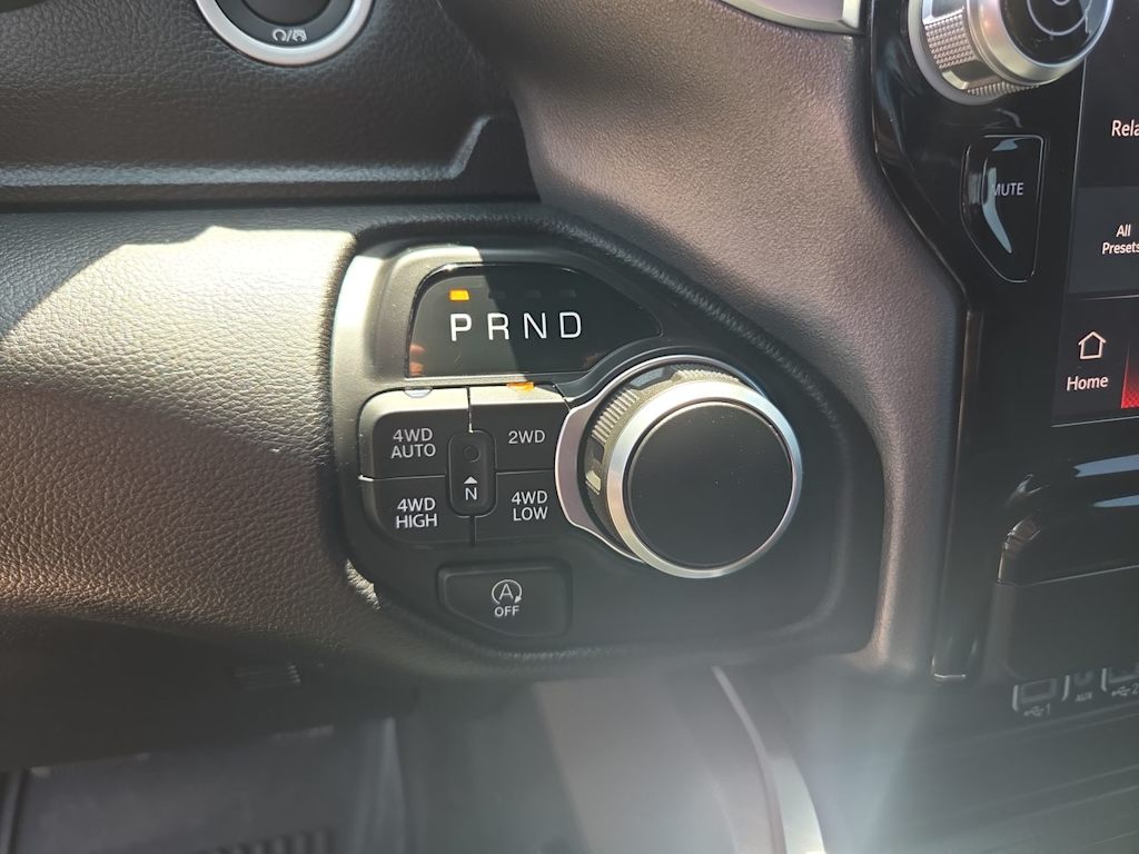 Thumbnail: 2025 RAM 1500 - 14