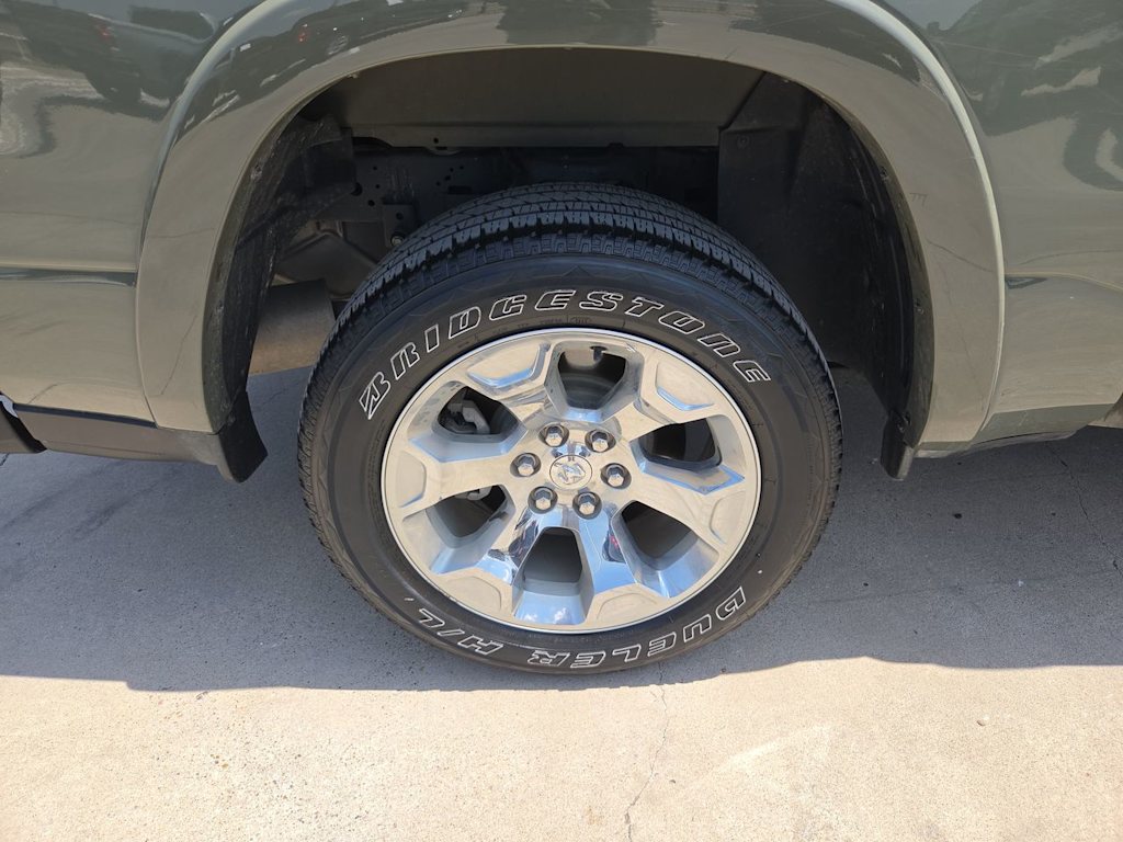 Thumbnail: 2026 RAM 1500 - 8