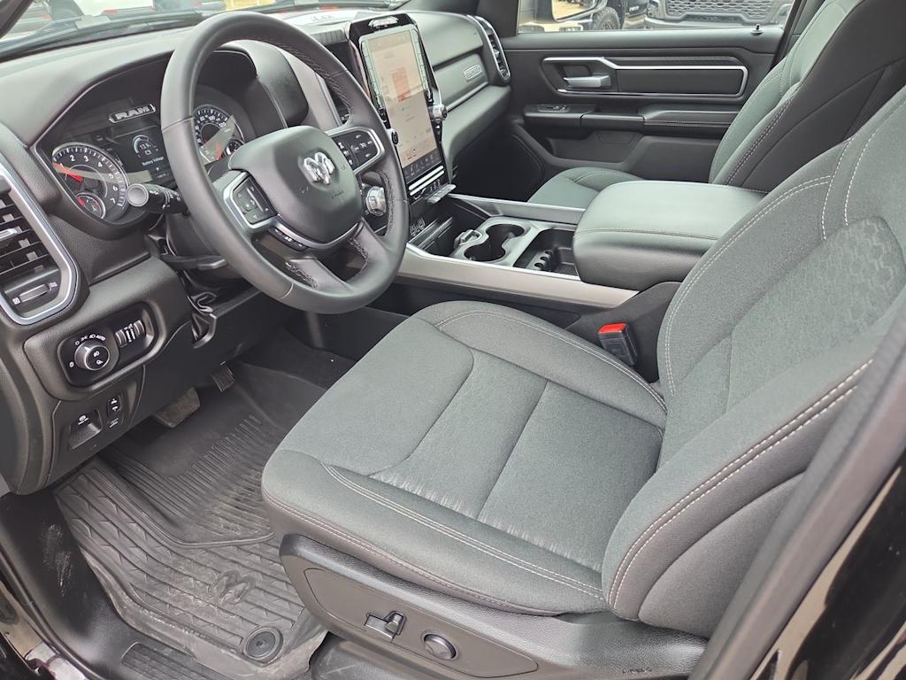 Thumbnail: 2025 RAM 1500 - 11