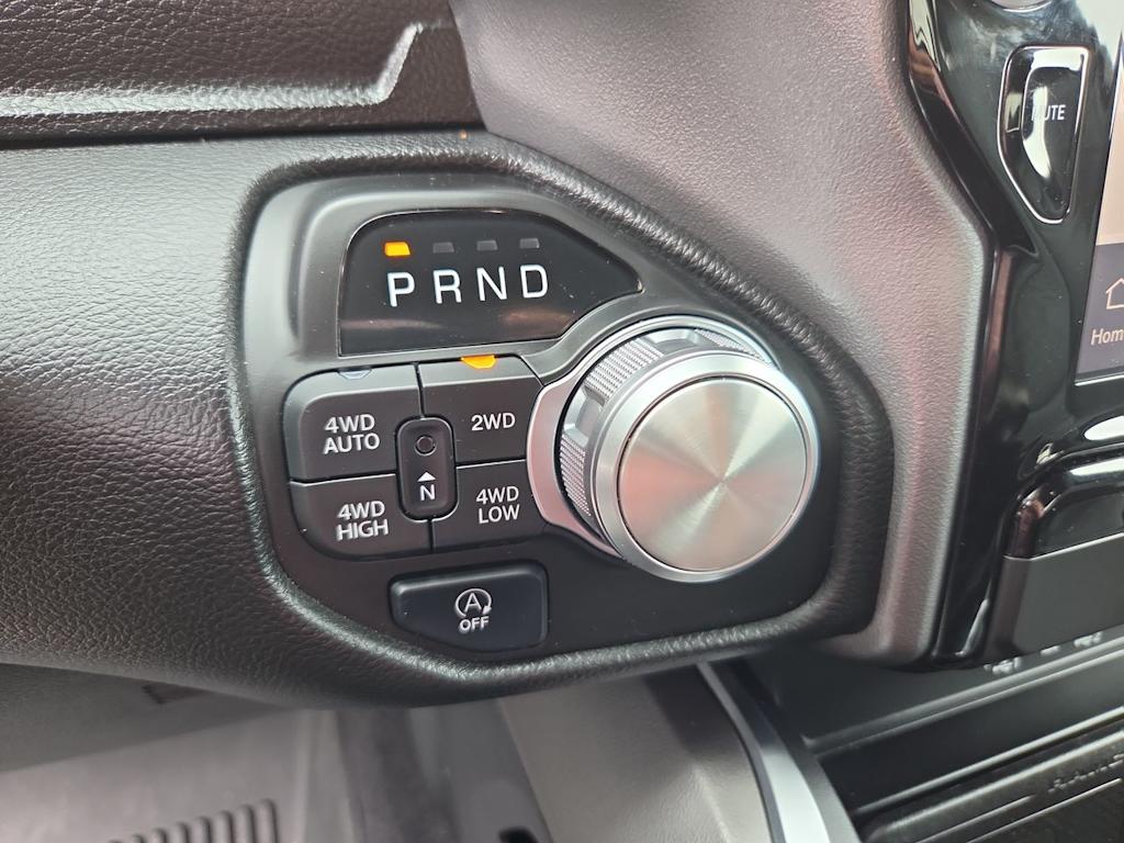 Thumbnail: 2025 RAM 1500 - 29