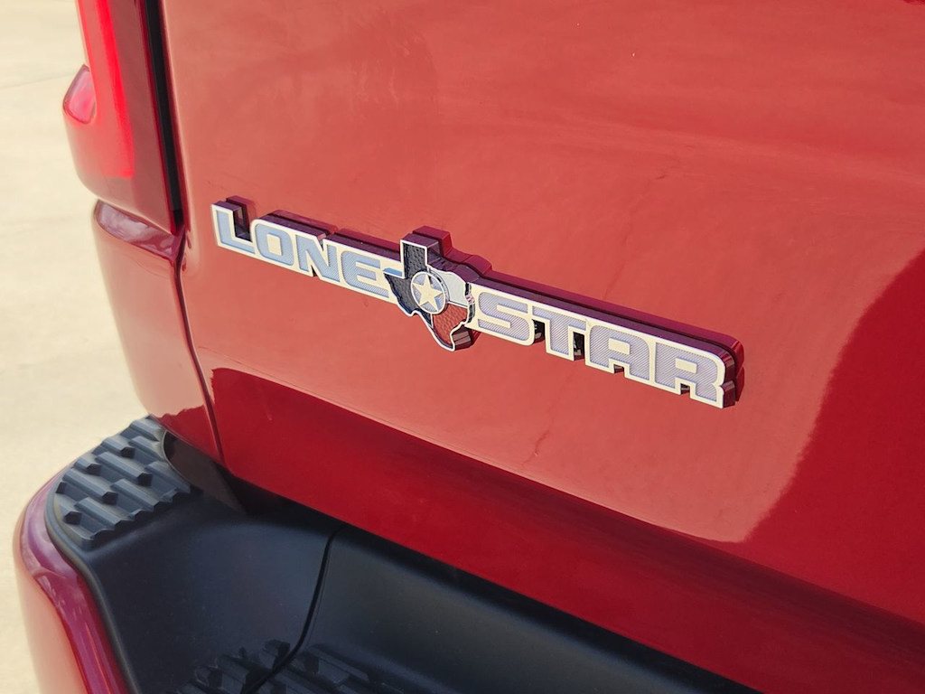 Thumbnail: 2026 RAM 1500 - 7