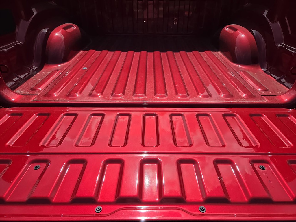 Thumbnail: 2026 RAM 1500 - 15