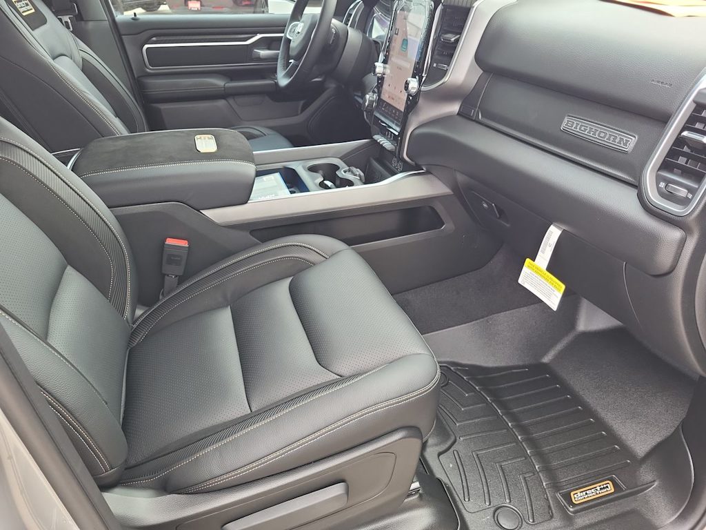 Thumbnail: 2026 RAM 1500 - 27
