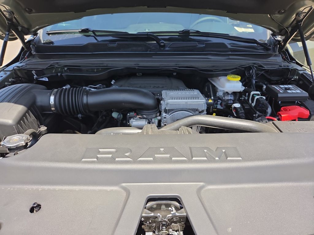Thumbnail: 2026 RAM 1500 - 9