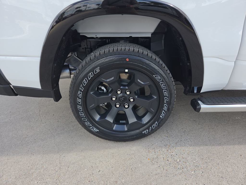 Thumbnail: 2026 RAM 1500 - 8