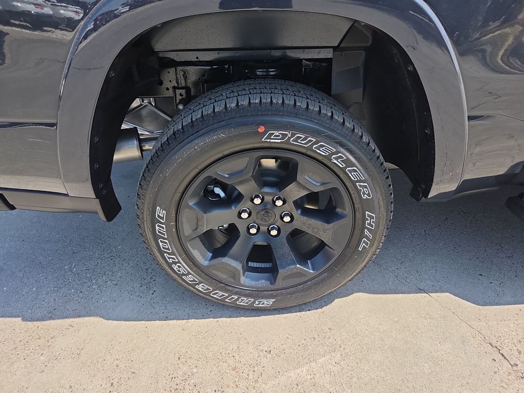 Thumbnail: 2026 RAM 1500 - 8