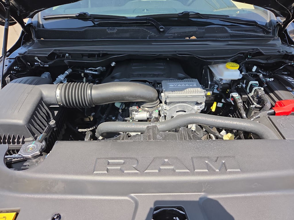 Thumbnail: 2026 RAM 1500 - 9