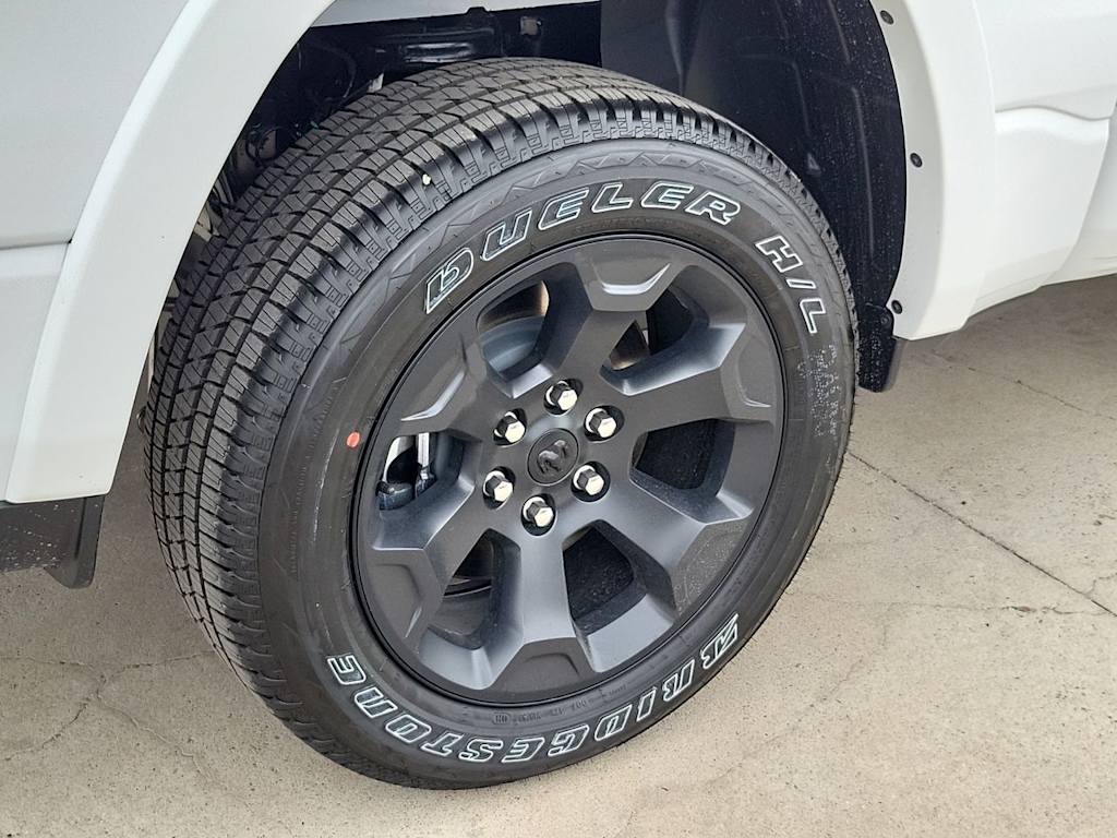 Thumbnail: 2026 RAM 1500 - 8