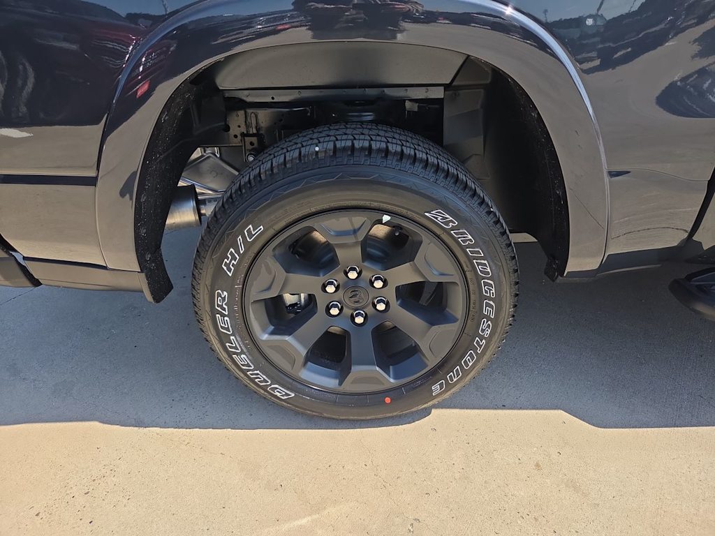 Thumbnail: 2026 RAM 1500 - 8