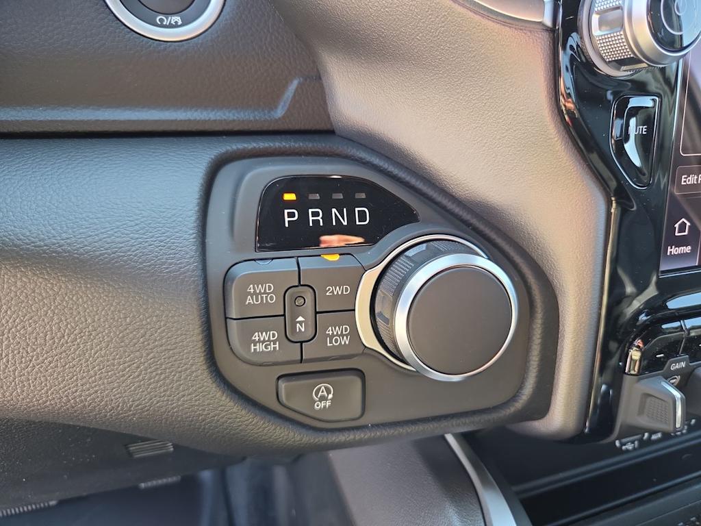 Thumbnail: 2026 RAM 1500 - 14
