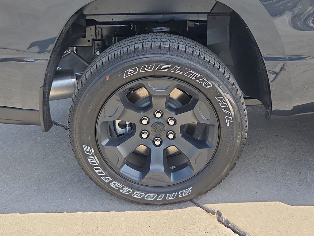 Thumbnail: 2026 RAM 1500 - 8