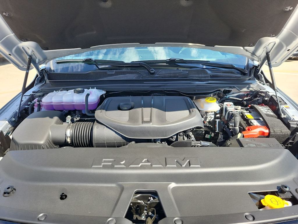 Thumbnail: 2026 RAM 1500 - 9
