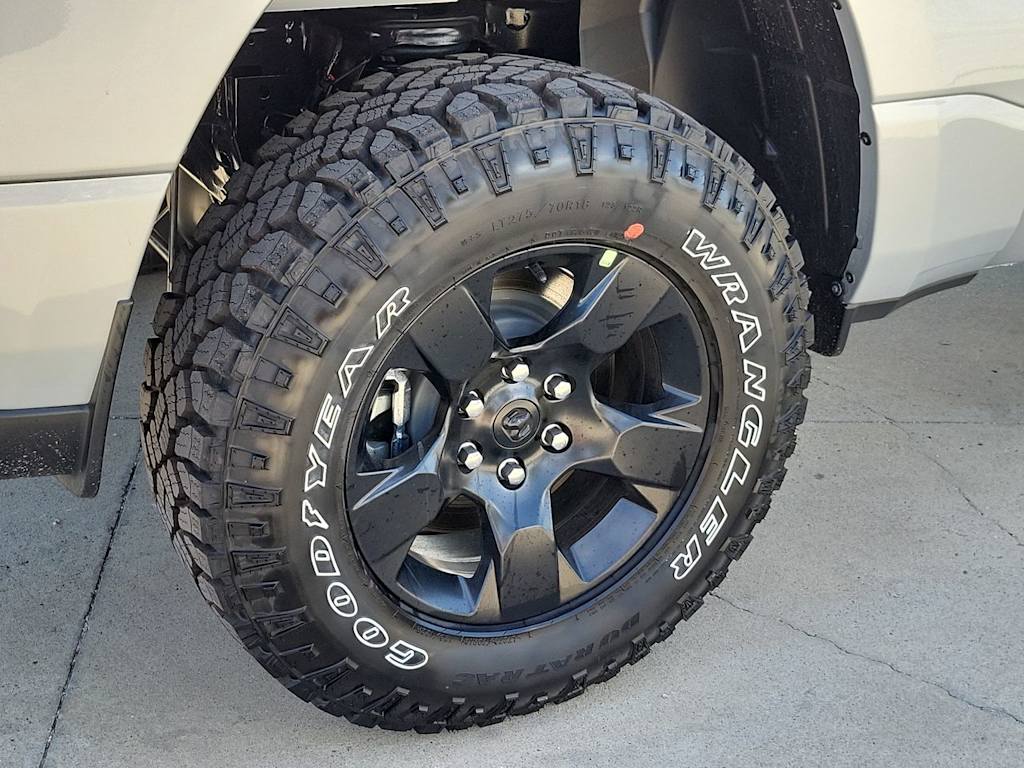 Thumbnail: 2026 RAM 1500 - 8